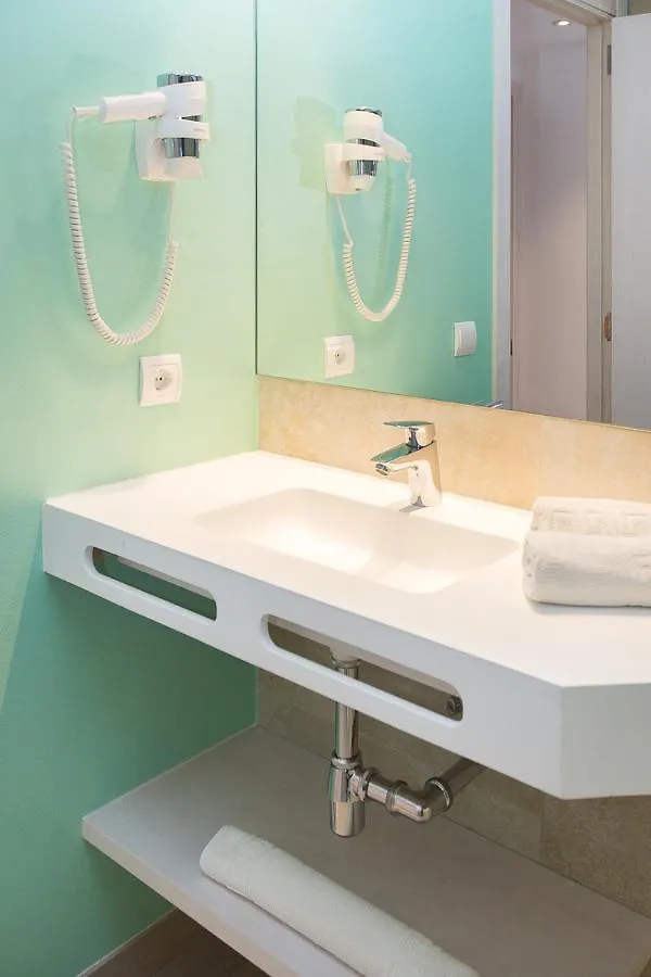 Typic Art Apartamento Es Cana
