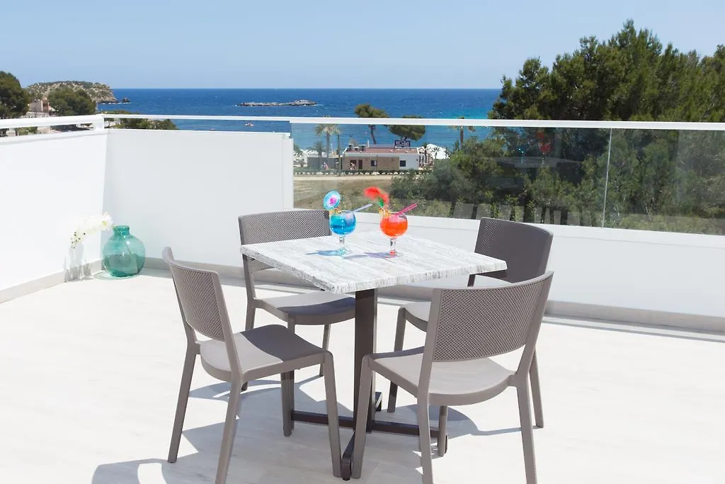 Typic Art Apartamento Es Cana
