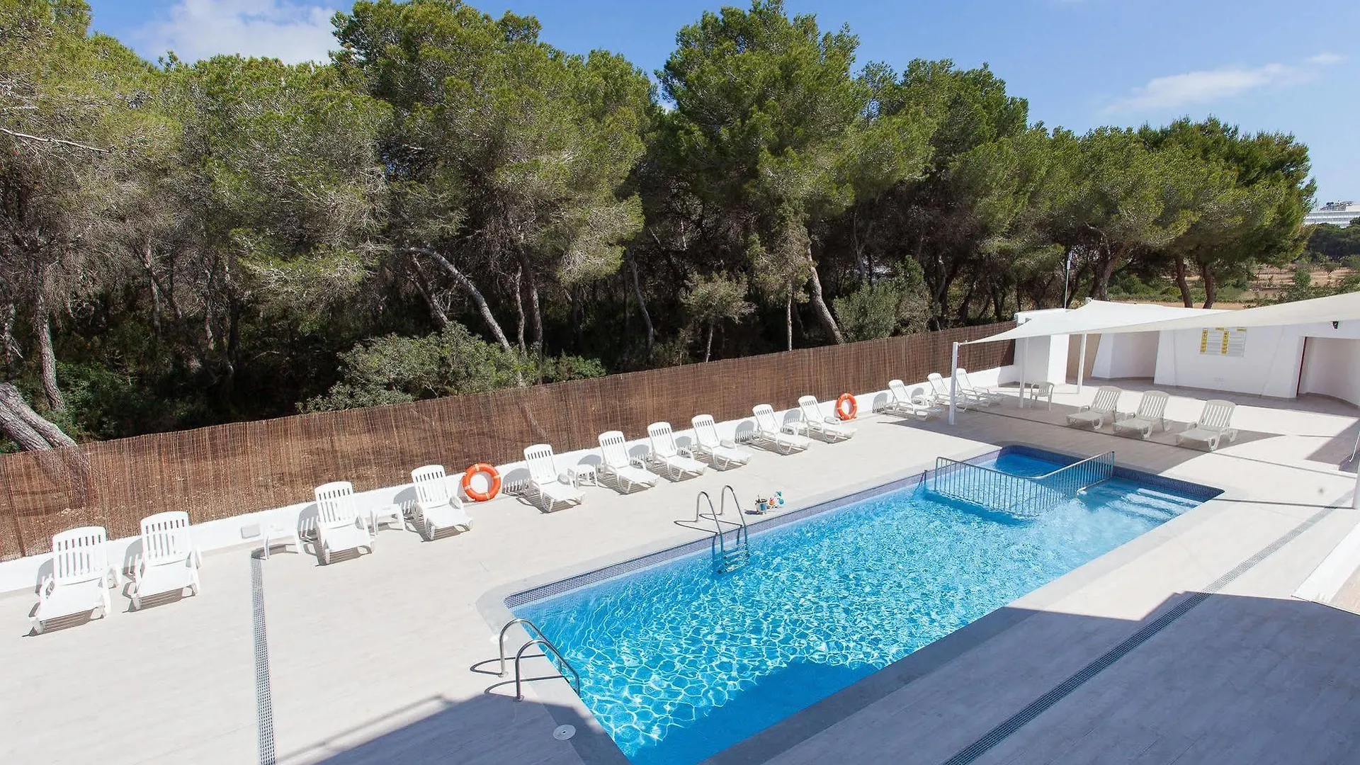 Typic Art Apartamento Es Cana Espanha