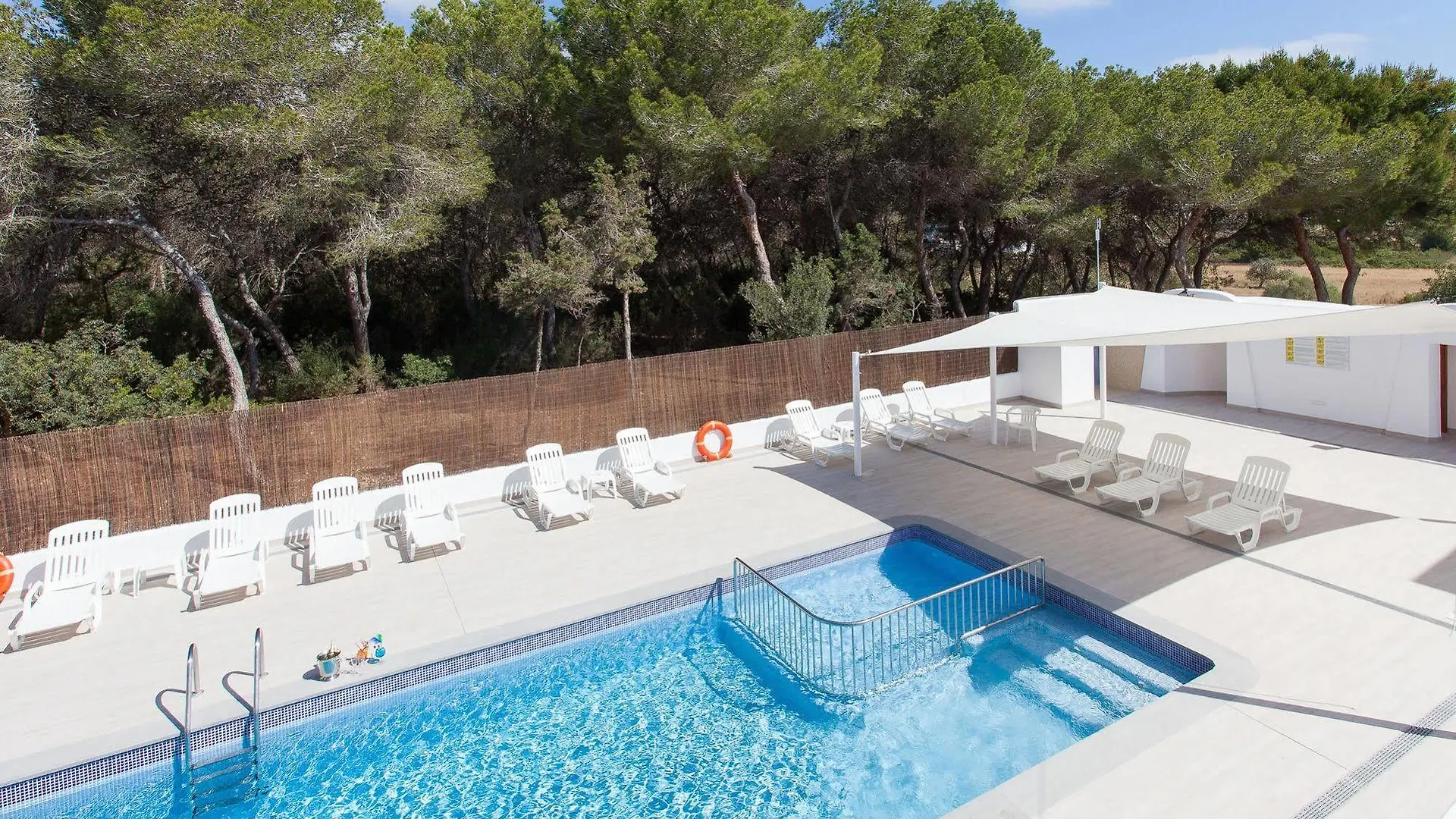 Typic Art Apartamento Es Cana